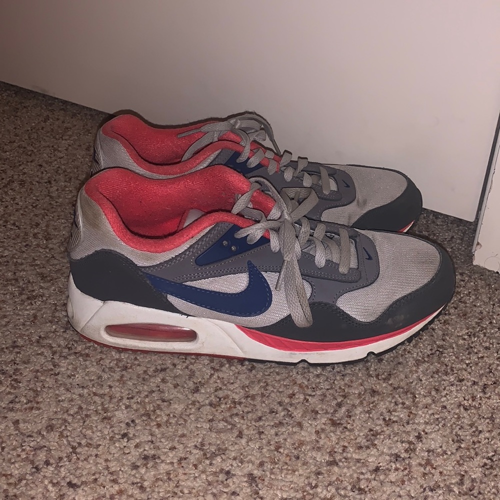 nike air tennis shoes